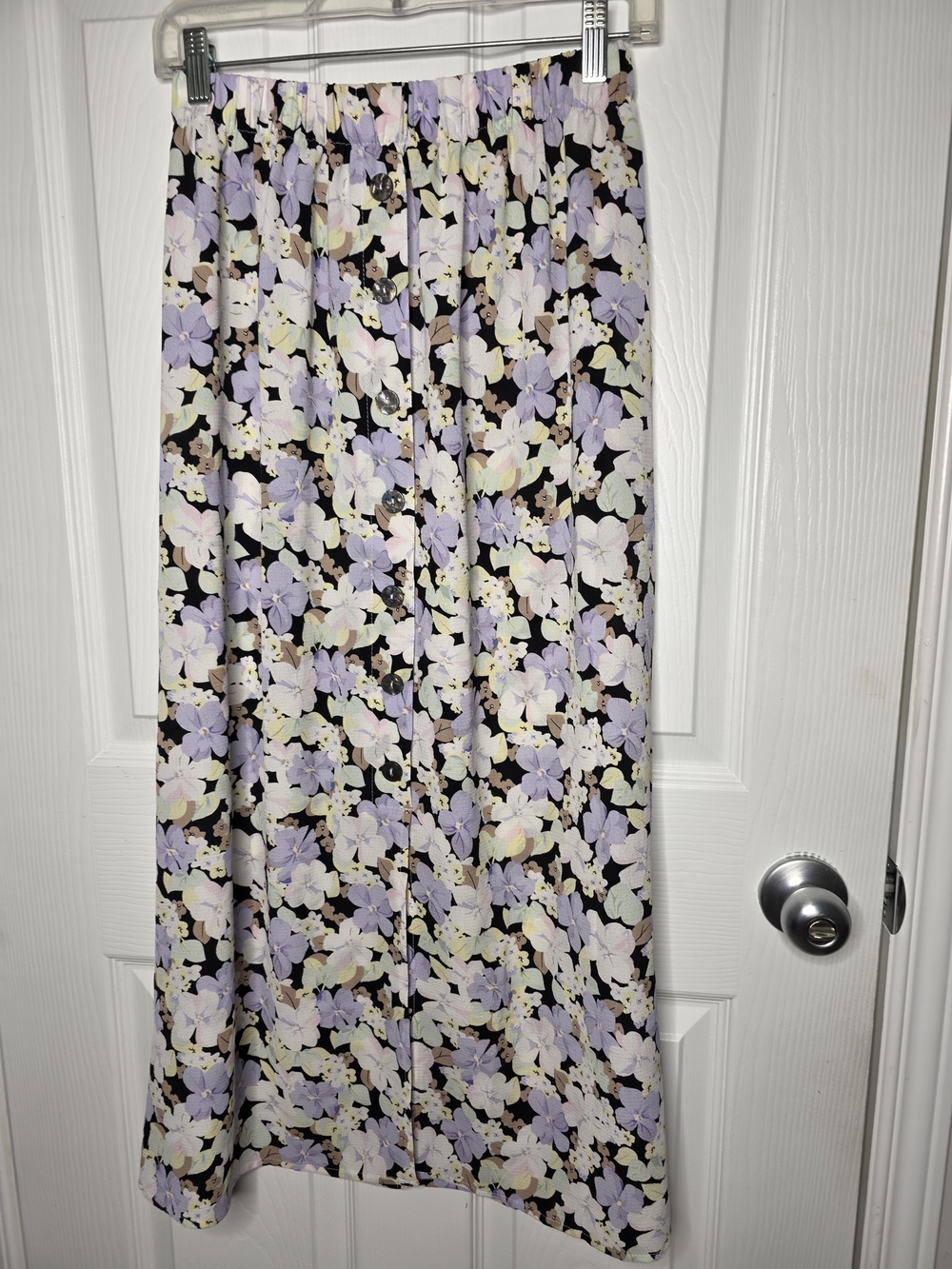 Only Floral Maxi Skirt in Black with Pastel Lilac & Cream Flowers - Picture 3 of 13